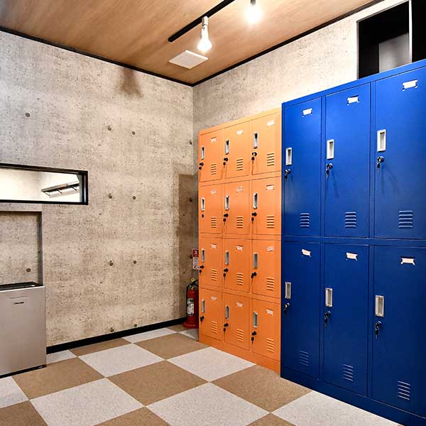 ロッカールーム